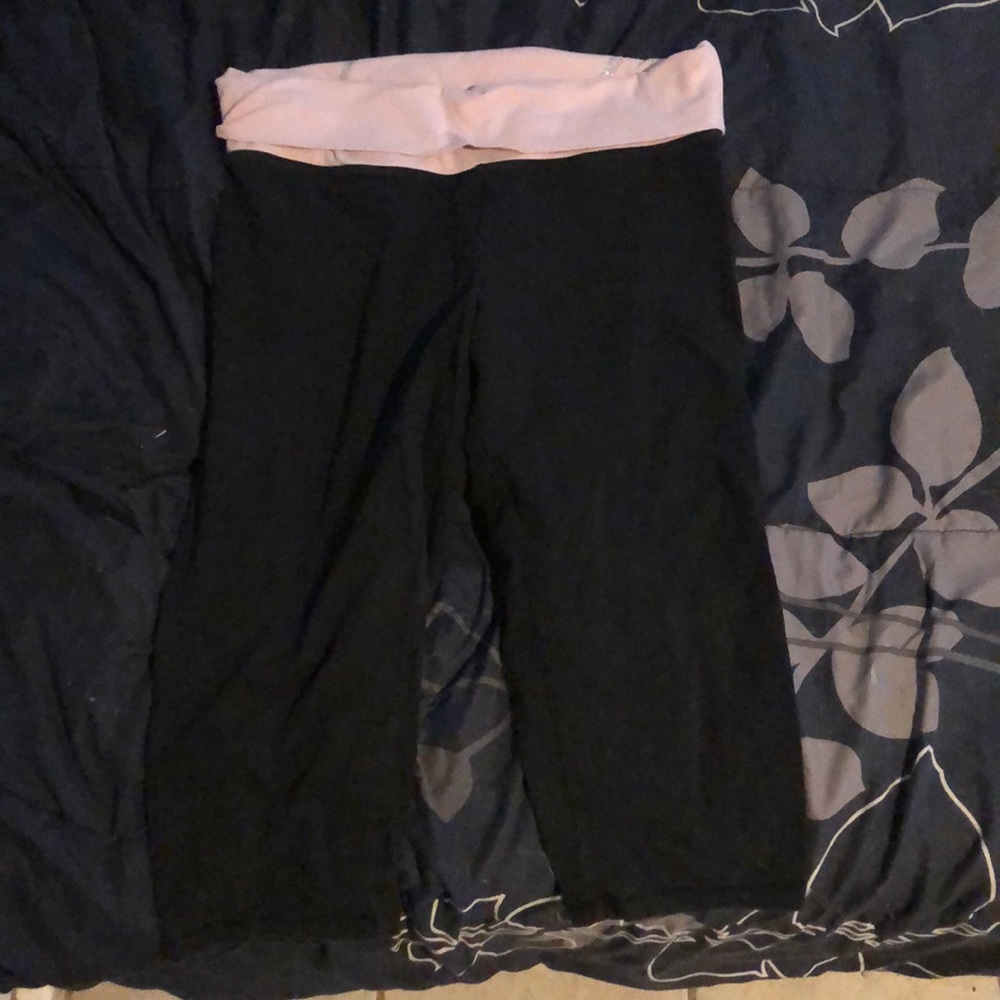 Vs pink Capri length yoga pants